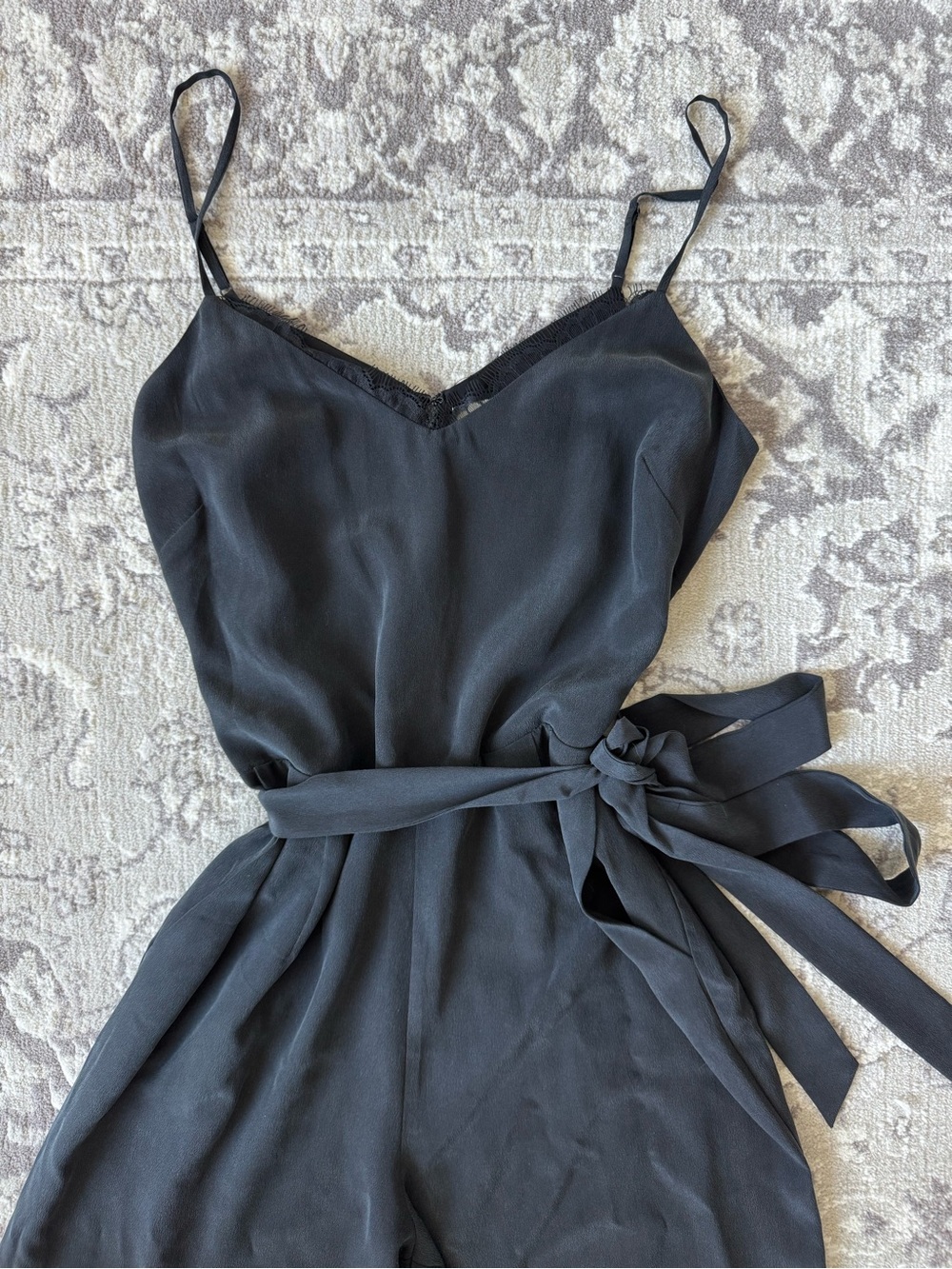L’AGENCE Dia 100% Silk Lace Trim Camisole Wide Leg Jumpsuit in Black - Size 4 - Picture 3 of 9